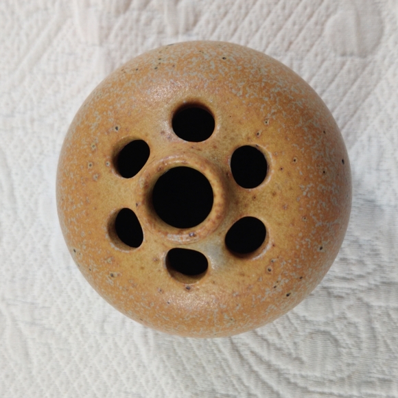 Handcrafted Ceramic Flower Frog Pottery - Picture 6 of 10